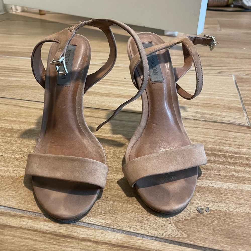 Nude Sandal